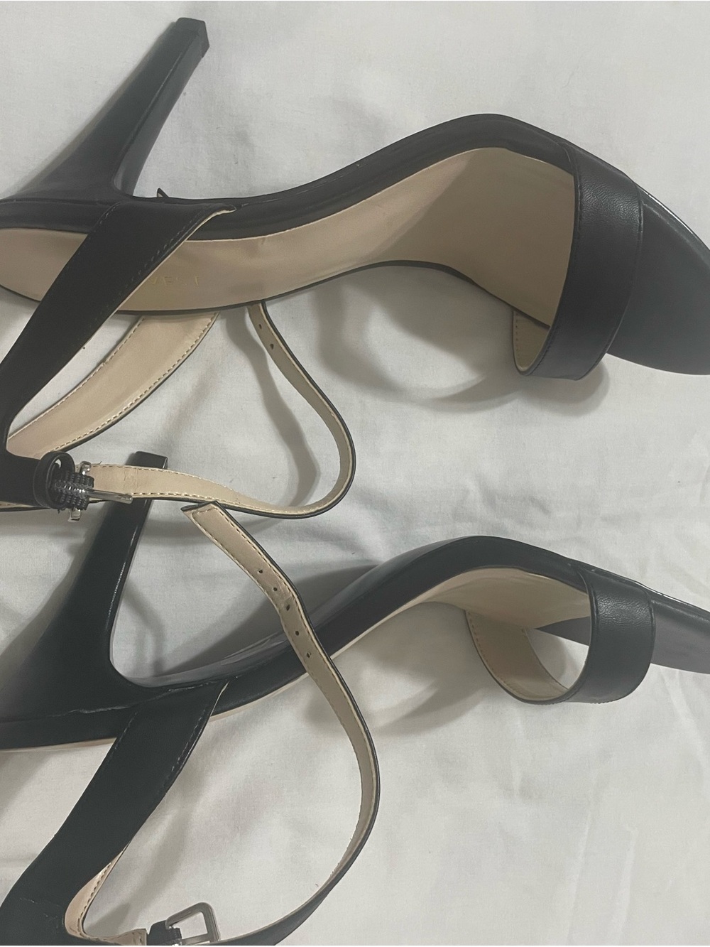 Classy Nine West Black Open-Toe Ankle-Strap Mid-Heels - Picture 6 of 9